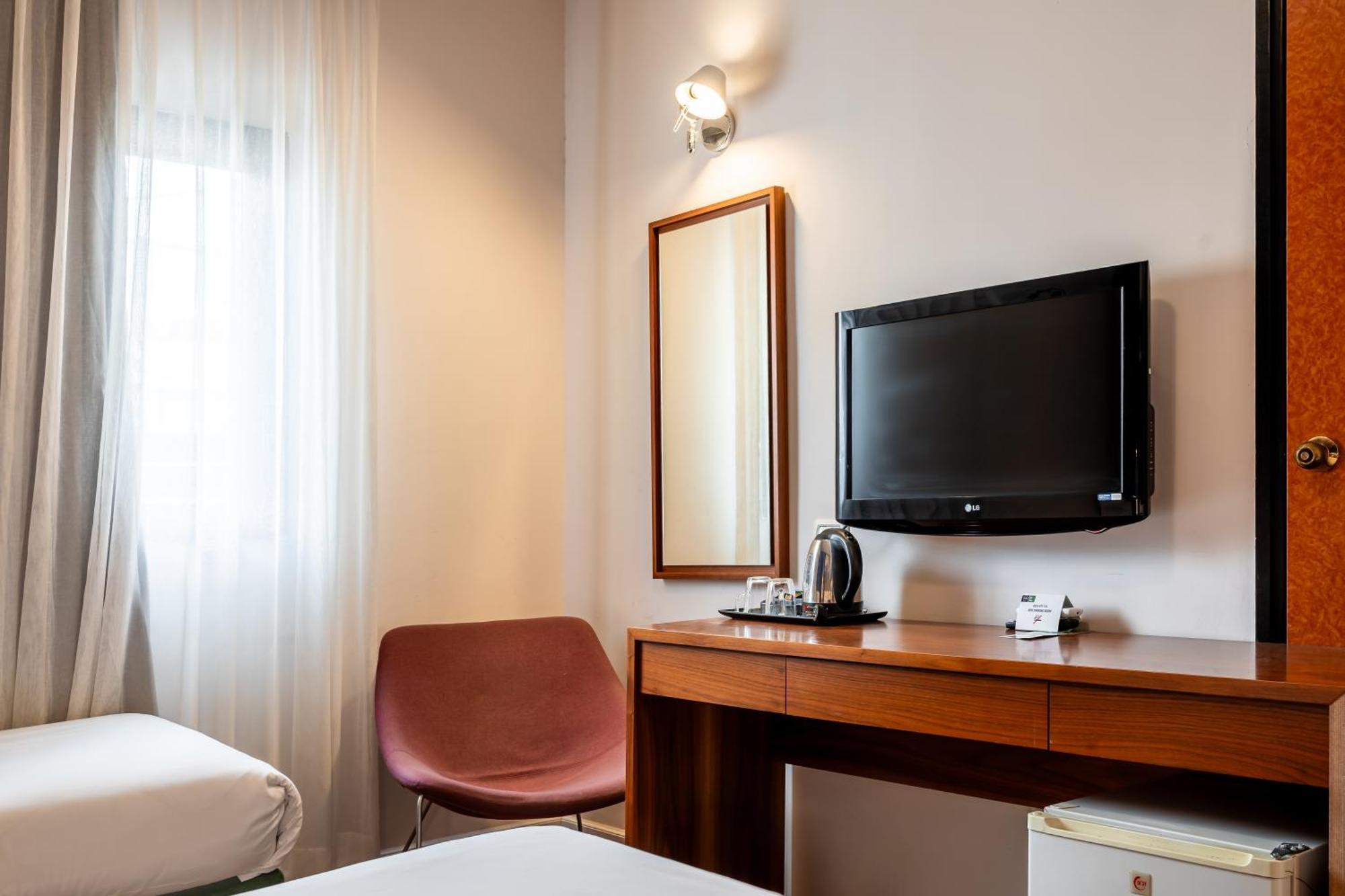 Jacob Tiberias Hotel Luaran gambar